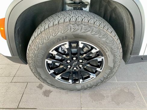 Used 2026 Chevrolet Traverse Z71 w/ Driver Confidence Package AWD/4WD image 11