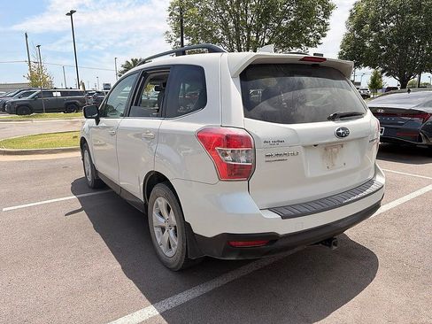 Used 2016 Subaru Forester 2.5i Limited AWD/4WD image 10