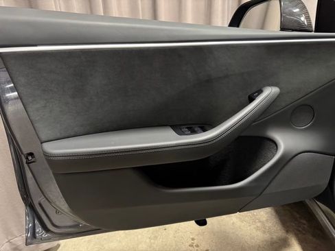 Used 2024 Tesla Model 3 Performance AWD/4WD image 14