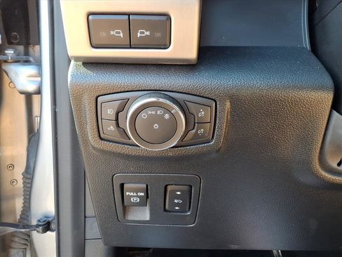 Used 2020 Ford F150 Platinum w/ Equipment Group 701A Luxury image 15