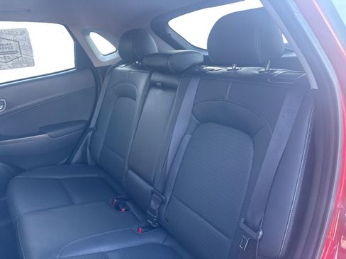 Used 2019 Hyundai Kona Limited image 16