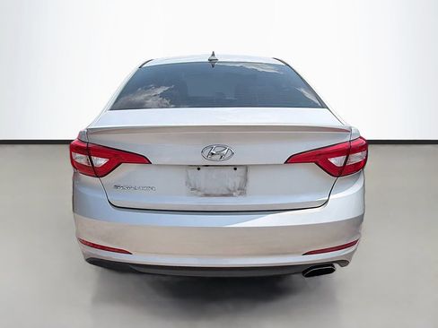 Used 2017 Hyundai Sonata SE FWD image 7