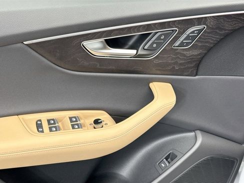 Used 2026 Audi Q8 Premium Plus image 22