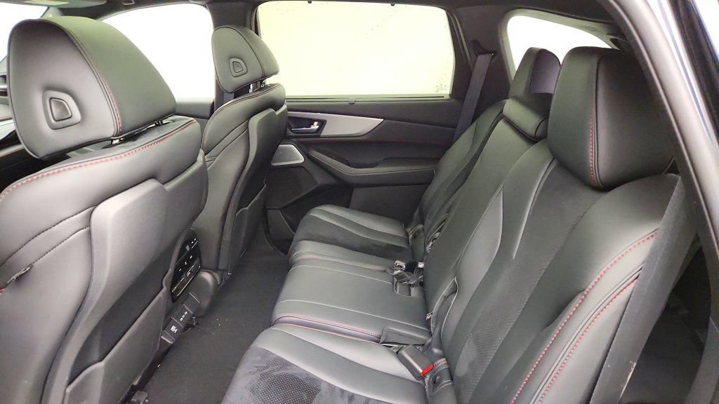 Used 2025 Acura MDX A-Spec AWD/4WD image 18