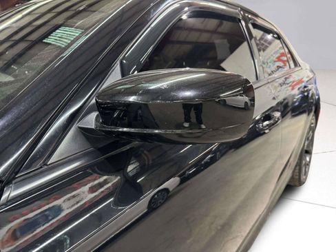 Used 2022 Chrysler 300 Touring w/ Sport Appearance Package RWD image 12