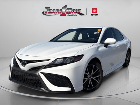 Certified 2024 Toyota Camry SE image 5