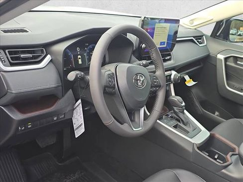 New 2025 Toyota RAV4 Limited image 12