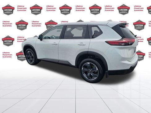 New 2026 Nissan Rogue SV image 3