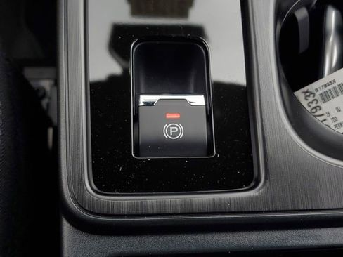 New 2026 Subaru Outback Premium image 31