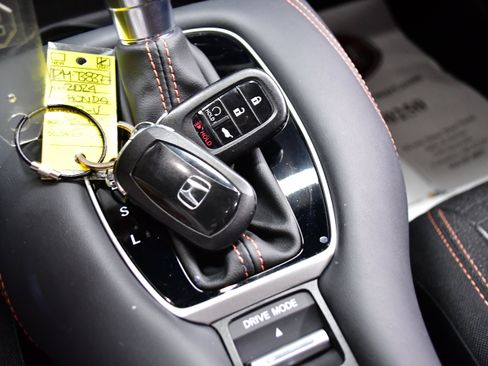 Used 2024 Honda HR-V Sport image 33