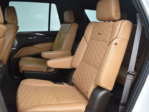 Used 2021 Cadillac Escalade Sport w/ Driver Assist Tech Package image 28