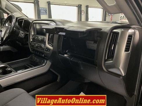 Used 2019 Chevrolet Silverado 2500 LT w/ Midnight Edition image 40