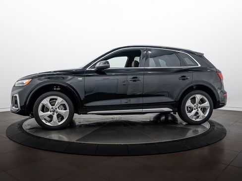 Used 2023 Audi Q5 2.0T Premium Plus w/ Premium Plus Package AWD/4WD image 7
