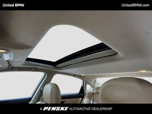 Used 2014 Nissan Altima 2.5 SL w/ Moonroof Package FWD image 11
