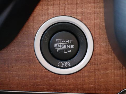 Used 2022 RAM 3500 Limited image 28