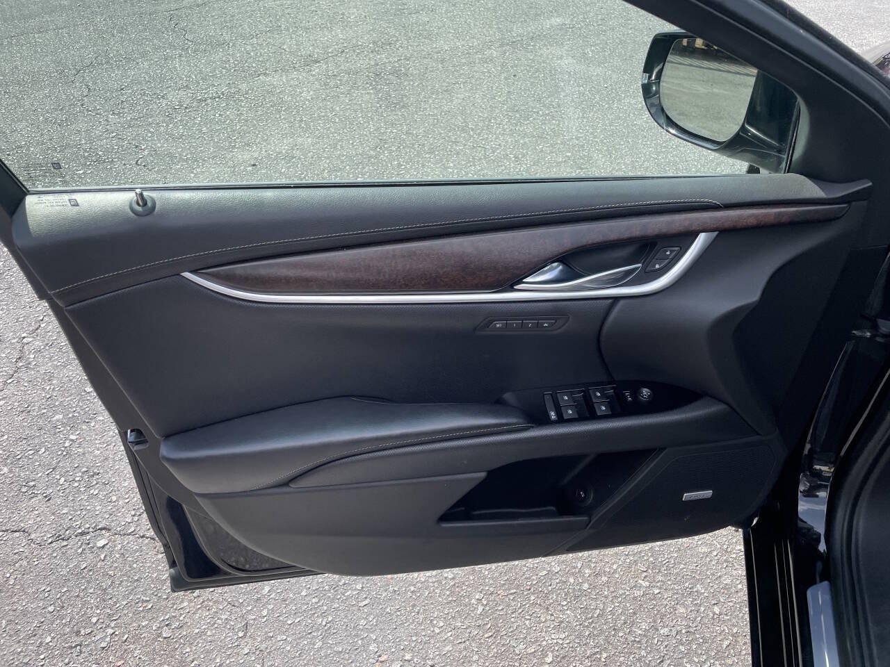 Used 2019 Cadillac XTS Luxury FWD image 12