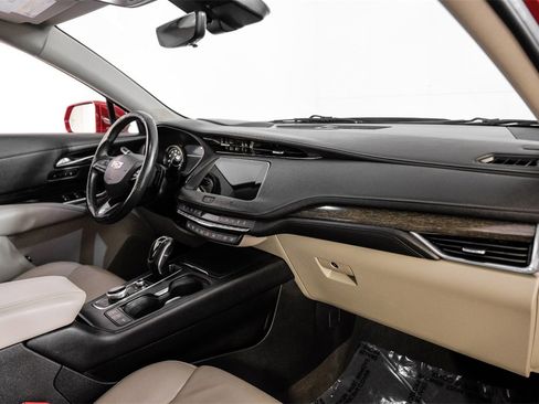 Used 2019 Cadillac XT4 Premium Luxury image 12