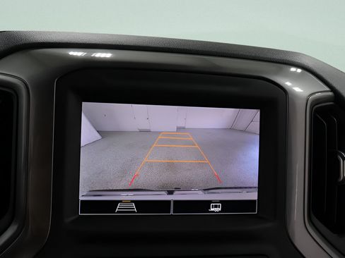 Used 2024 GMC Sierra 2500 Pro AWD/4WD image 12
