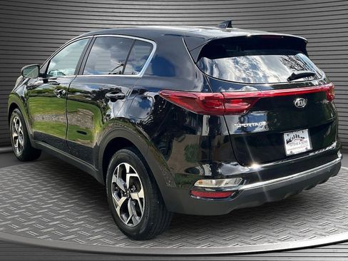 Used 2020 Kia Sportage LX image 4