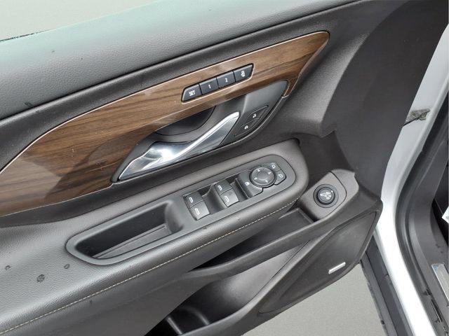 Used 2019 GMC Terrain Denali AWD/4WD image 16