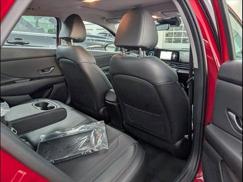 Used 2023 Hyundai Elantra Limited w/ Cargo Package image 20