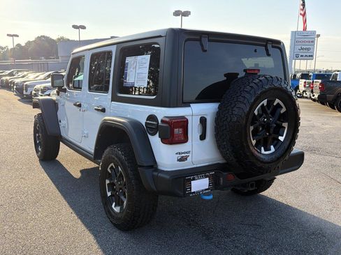 Used 2024 Jeep Wrangler Unlimited Rubicon 4xe AWD/4WD image 7