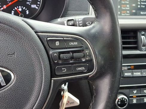 Used 2018 Kia Optima S w/ Panoramic Sunroof Package image 25