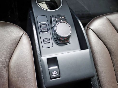 Used 2020 BMW i3 image 24