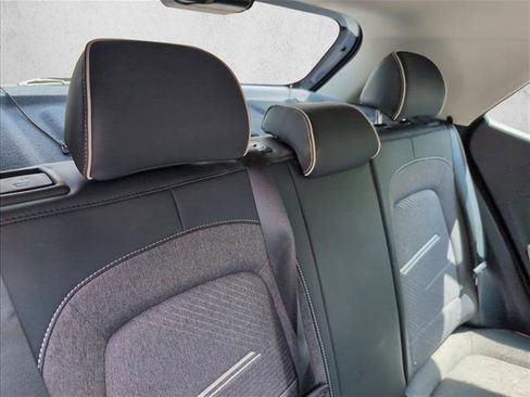 Certified 2024 Hyundai Venue Limited FWD image 21