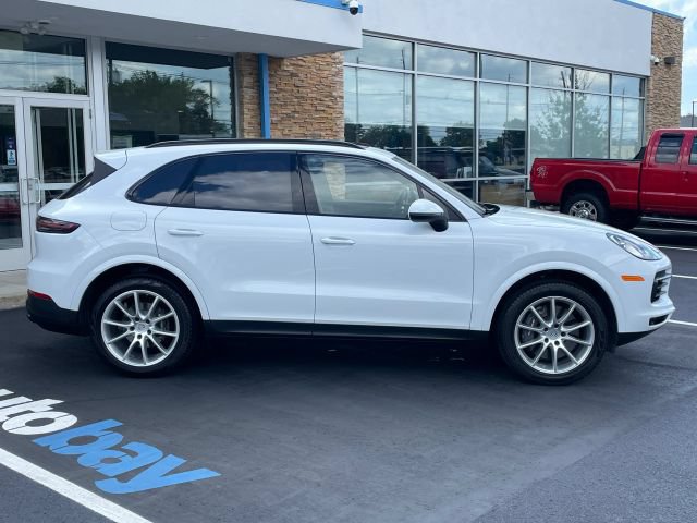 Used 2023 Porsche Cayenne AWD/4WD image 22