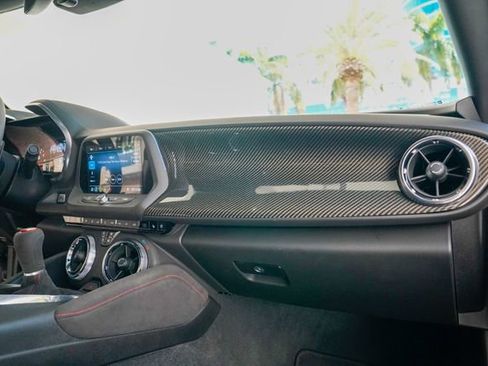 Used 2019 Chevrolet Camaro ZL1 image 74
