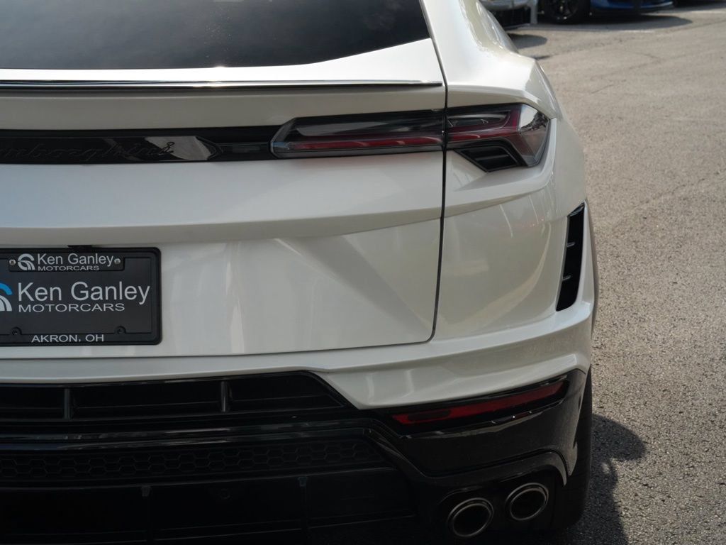 Used 2023 Lamborghini Urus S AWD/4WD image 24