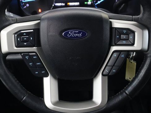 Used 2019 Ford F350 Lariat w/ Chrome Package image 17
