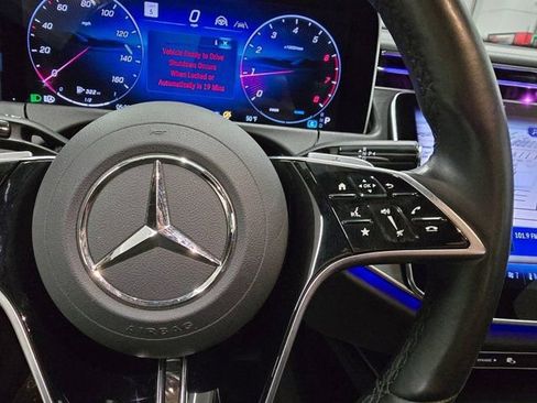 Used 2025 Mercedes-Benz E 350 Sedan image 20
