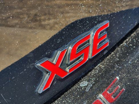 Used 2022 Toyota Corolla XSE image 16