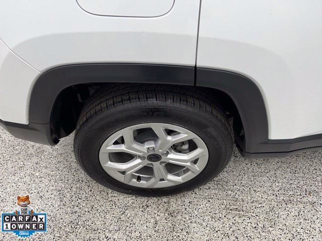Used 2025 Jeep Compass Latitude AWD/4WD image 15