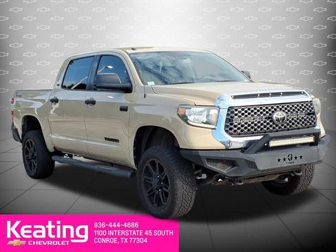 Used 2019 Toyota Tundra SR5 w/ SR5 Upgrade Package AWD/4WD image 3