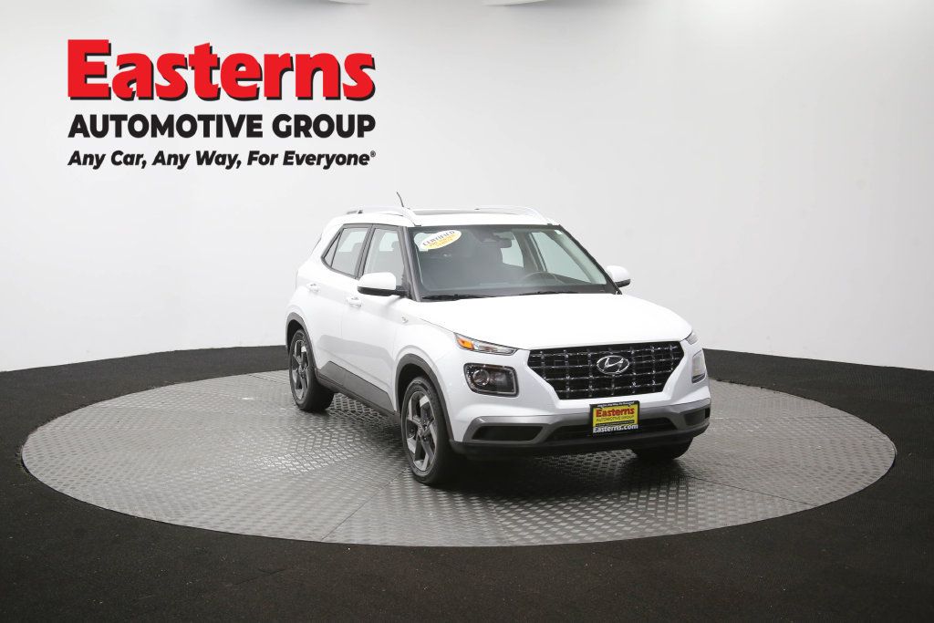 Used 2025 Hyundai Venue SEL FWD image 55