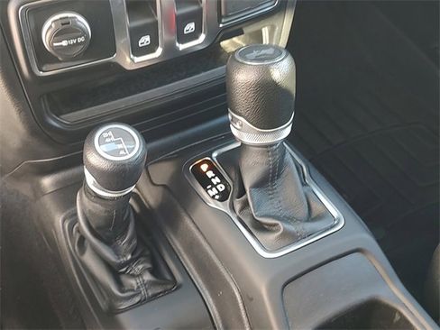 Certified 2022 Jeep Wrangler Sport S image 21