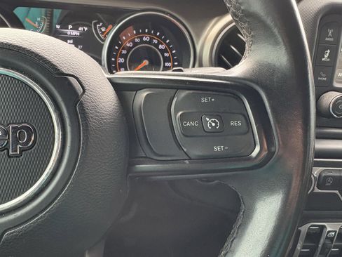 Used 2018 Jeep Wrangler Unlimited Sport S image 16