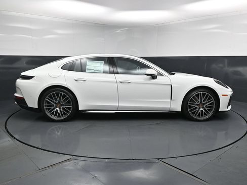 New 2026 Porsche Panamera 4 AWD/4WD image 11
