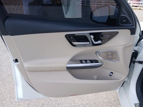 Used 2025 Mercedes-Benz C 300 Sedan image 14