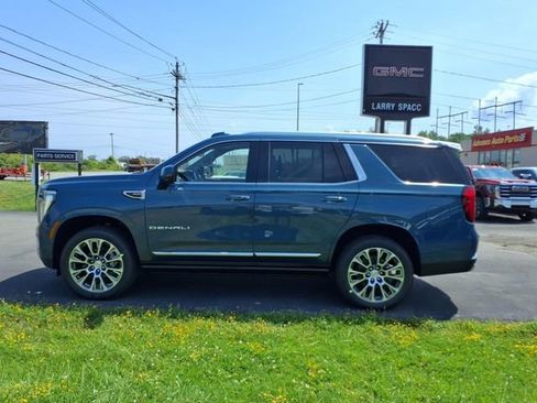 Used 2025 GMC Yukon Denali w/ Denali Reserve Package image 2