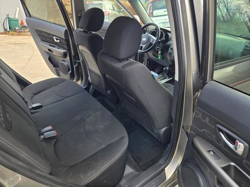 Used 2013 Kia Soul + image 15