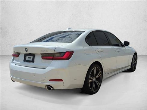 Used 2023 BMW 330i Sedan w/ Premium Package RWD image 5