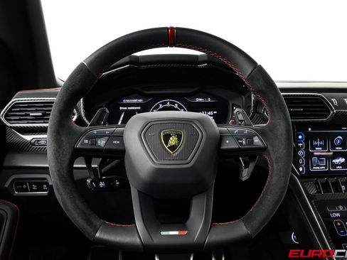 Used 2023 Lamborghini Urus Performante AWD/4WD image 34