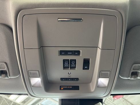 Used 2018 GMC Sierra 1500 Denali w/ Denali Ultimate Package AWD/4WD image 33