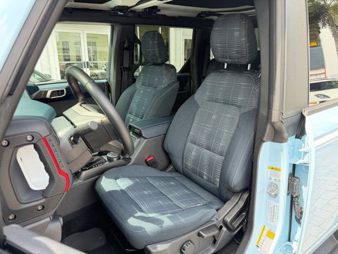 Used 2025 Ford Bronco Heritage Edition AWD/4WD image 29