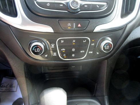 Used 2022 Chevrolet Equinox LT image 7