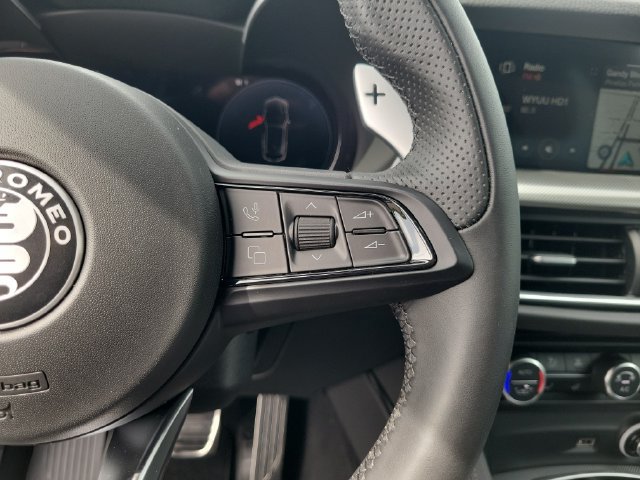 New 2025 Alfa Romeo Stelvio Sprint AWD/4WD image 27
